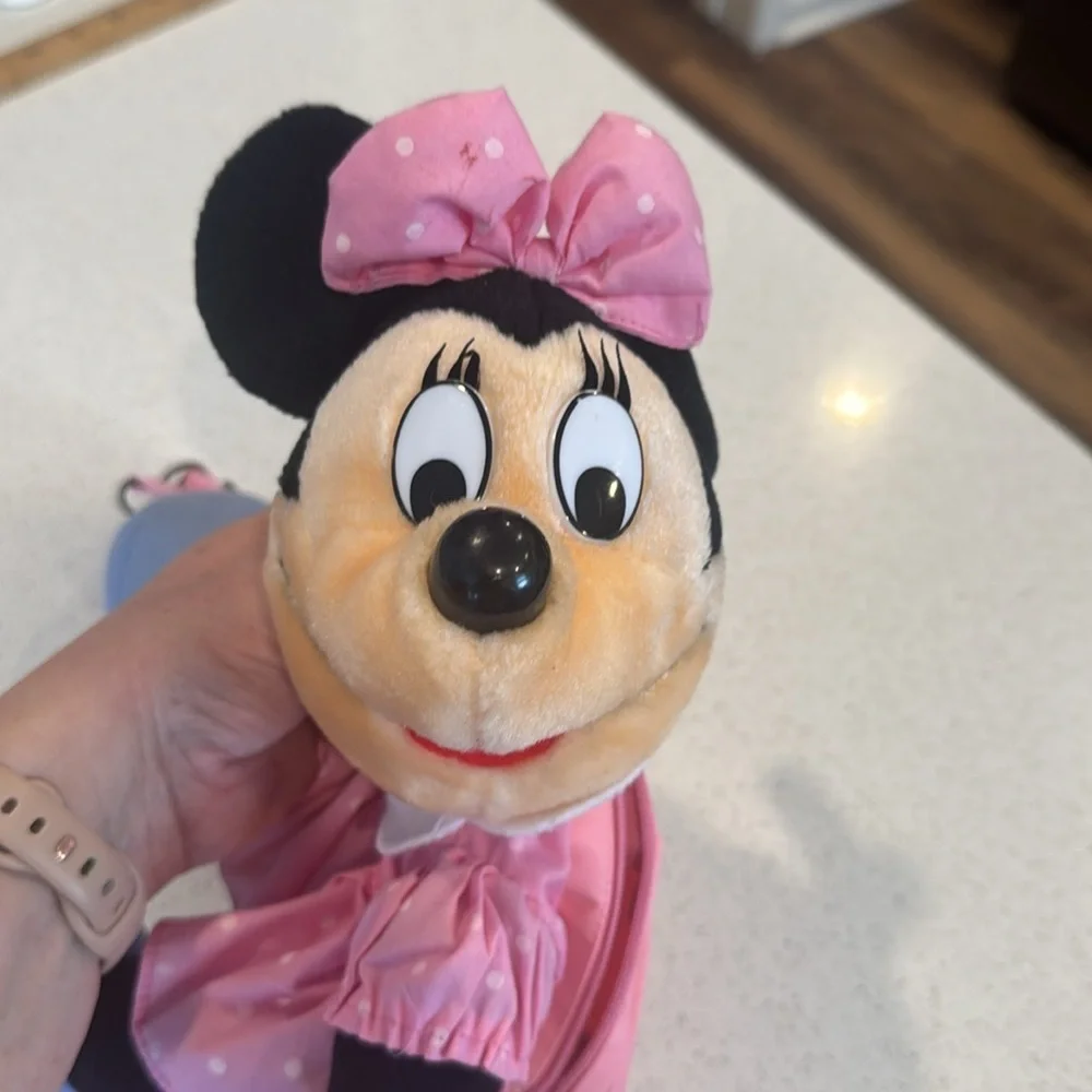 Vintage disney Minnie Mouse back pack with pink straps and mini pink bag